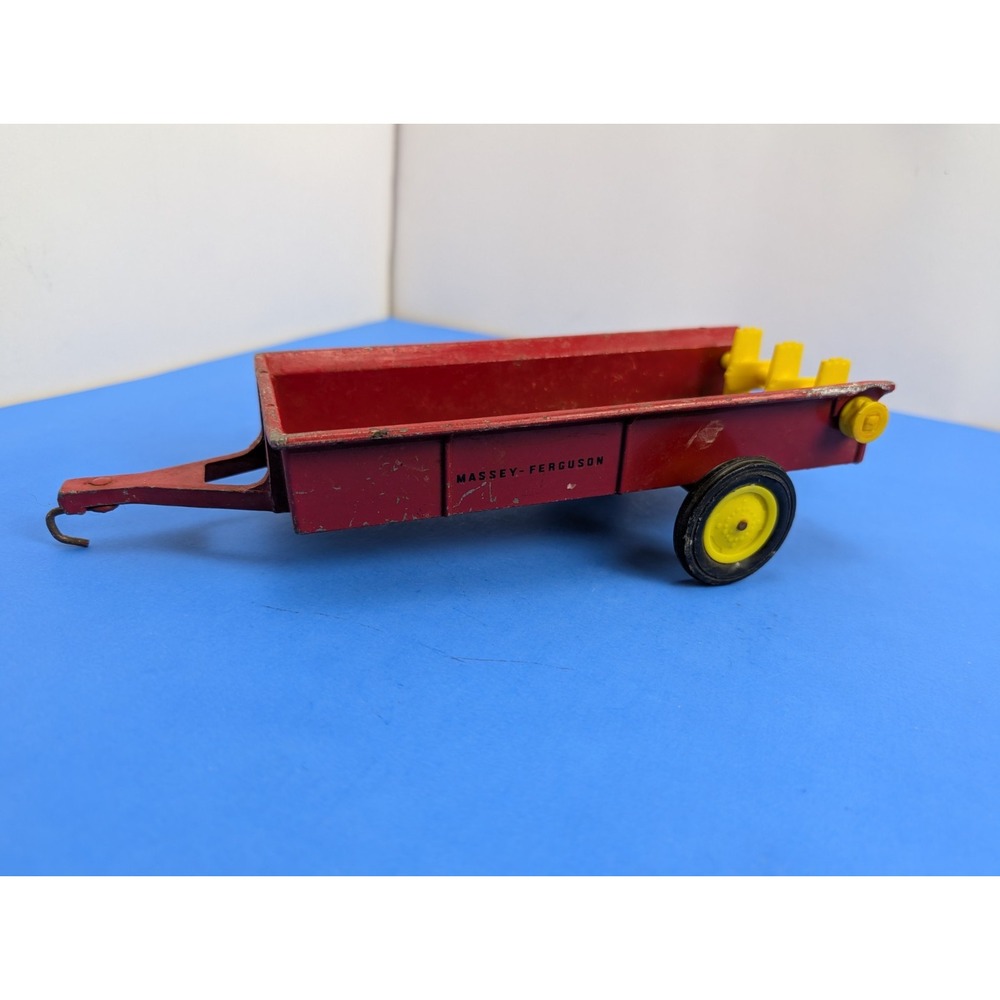 Vintage Ertl Massey-Ferguson Cast Metal Trailer Red Spreader